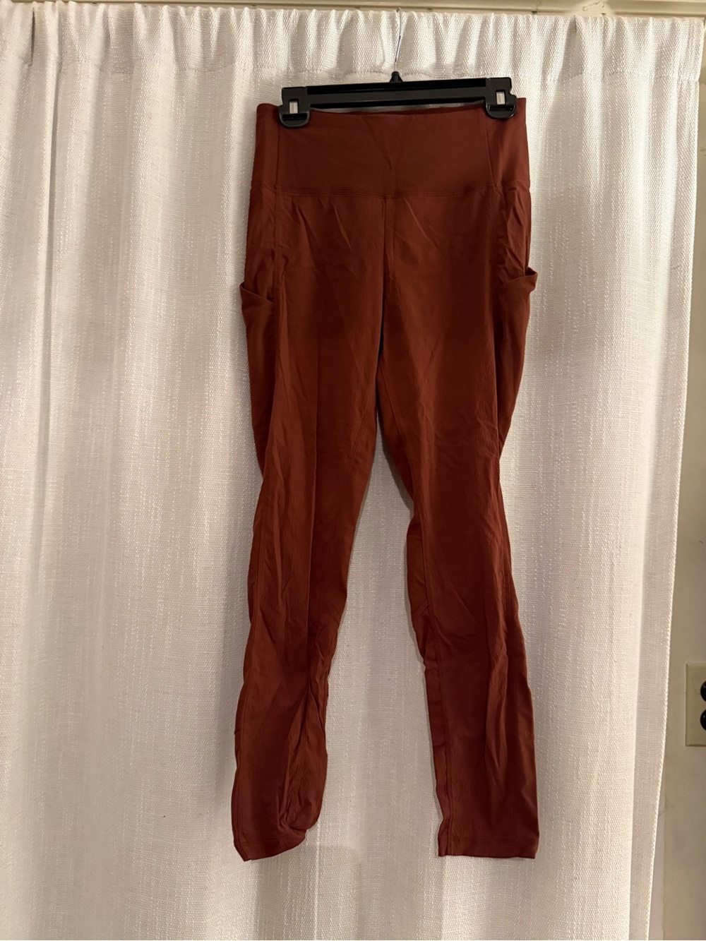 Athleta Trekkie Hybrid Tight in Cognac Brown size 2
